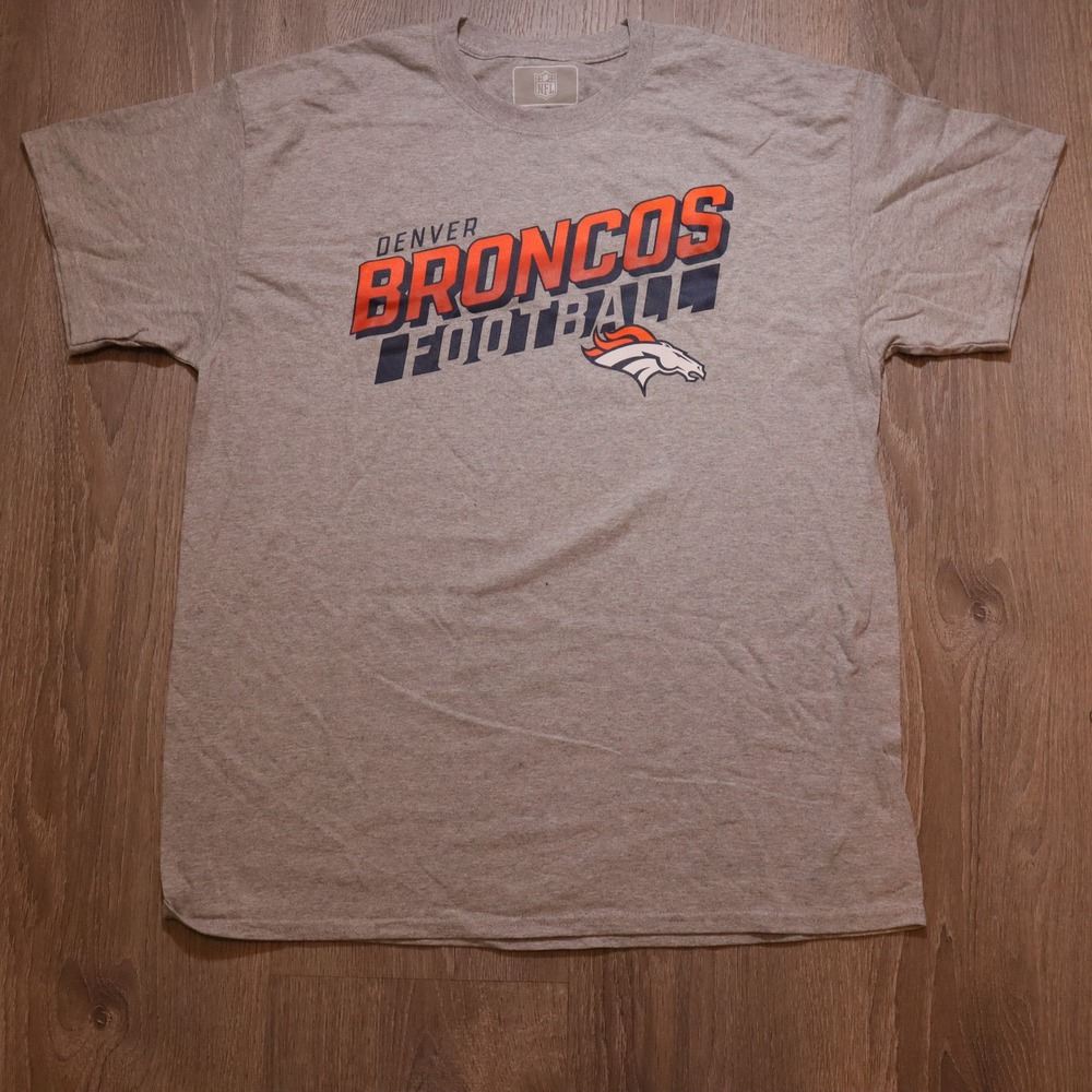 Mens Denver‎ Broncos Football T Shirt Large NFL Gray Short Sleeve Tee